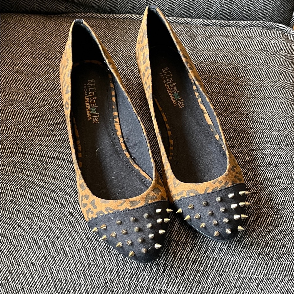 UNIONBAY Leopard Print Studded Pointed Flats - Brown/Black